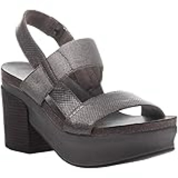 OTBT Gray Platform Shoes with Textured Strap and Chunky Heel - Picture 1 of 10